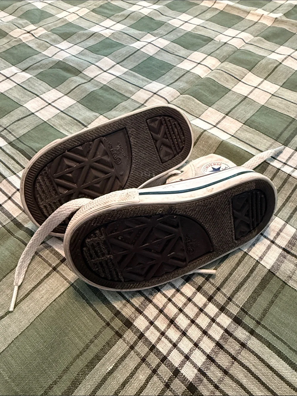 Converse All Stars Baby Shoes Sz 4 White High Tops